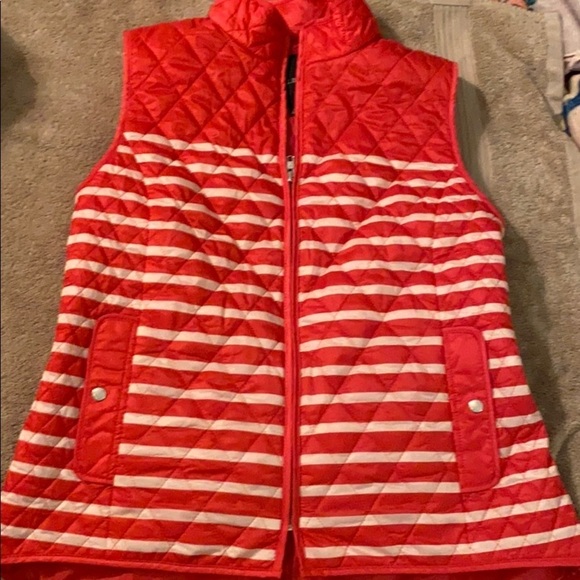 TALBOTS DIAMOND QUILTED ZIP UP VEST II - Picture 4 of 8